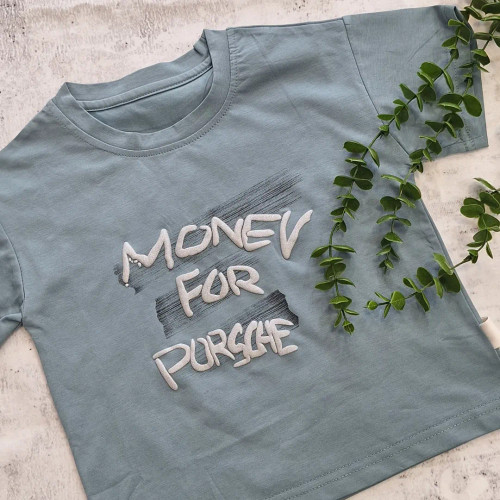 تیشرت طرح برجسته