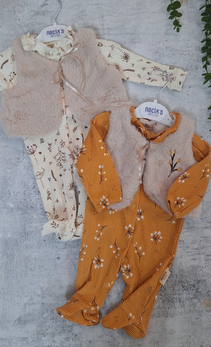 سرهمی و جلیقه خز